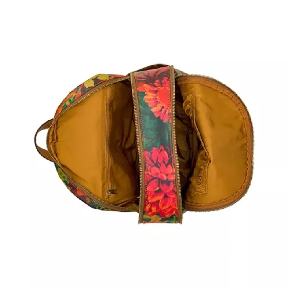 Patricia Nash Turi Backpack NWT - Picture 4 of 8